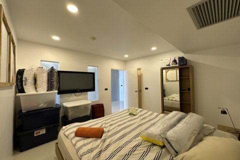 2 bedrooms Apartment in Karon, Thailand No. 97157 11