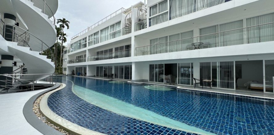 2 bedrooms Apartment in Karon, Thailand No. 97157