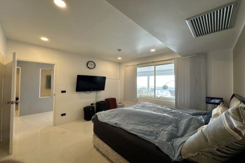 2 bedrooms Apartment in Karon, Thailand No. 97157 3