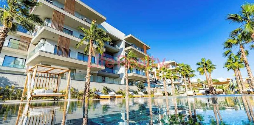 2 dormitorios Penthouse en Mouttagiaka, Cyprus No. 103014