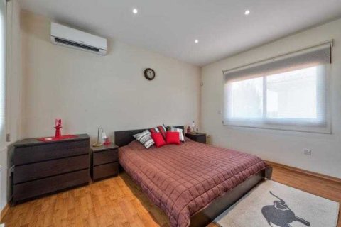 3 bedrooms House in Agios Athanasios, Cyprus No. 29320 8