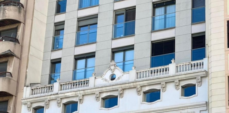 2 bedrooms Penthouse in Valencia, Spain No. 125504
