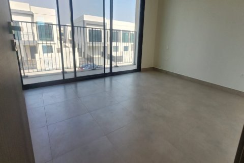 2 bedrooms Townhouse in Thach Than, Vietnam No. 95572 8