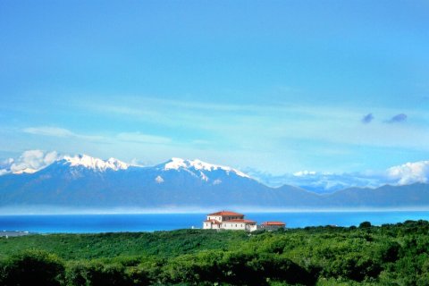 586m² Villa in Chalkidiki, Greece No. 108379 1