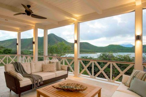 4 bedrooms Villa in Saint George Basseterre, Saint Kitts and Nevis No. 61526 3