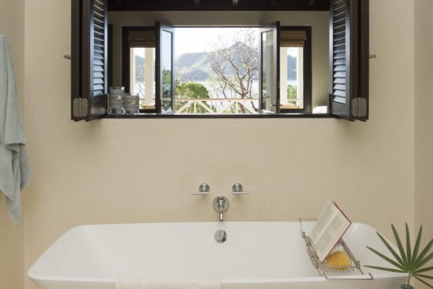 4 bedrooms Villa in Saint George Basseterre, Saint Kitts and Nevis No. 61526 9