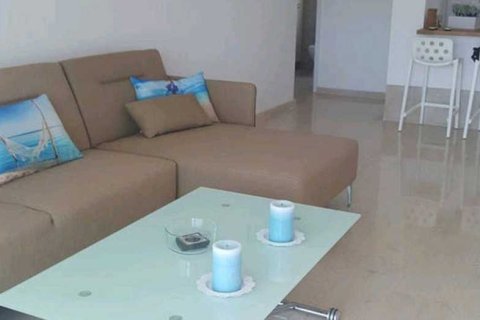 2 dormitorios Apartment en Agios Tychonas, Cyprus No. 32841 1