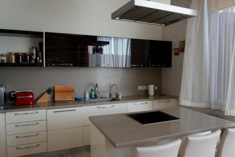 Вилла с 5 спальнями в Лимассол, Кипр №106546 6