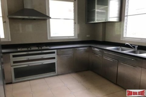 5 bedrooms House in Bangkok, Thailand No. 96847 7