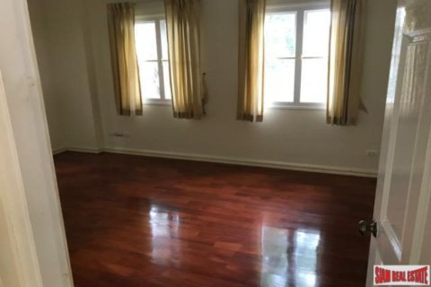 5 bedrooms House in Bangkok, Thailand No. 96847 15