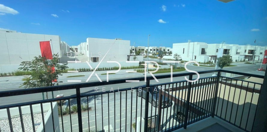 4 bedrooms Villa in Darna, Vietnam No. 83703