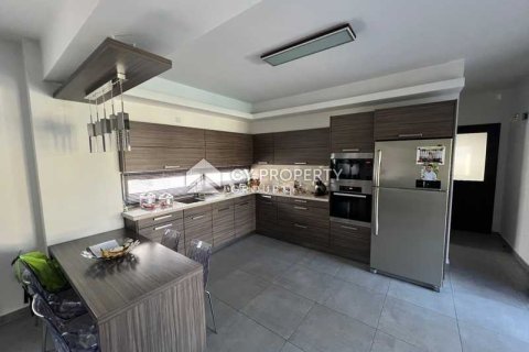 5 bedrooms House in Oroklini, Cyprus No. 62734 4
