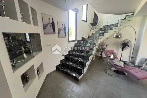 5 bedrooms House in Oroklini, Cyprus No. 62734 12
