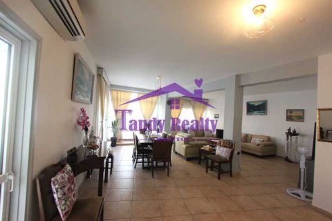 4 bedrooms Apartment in Larnaca, Cyprus No. 104043 4