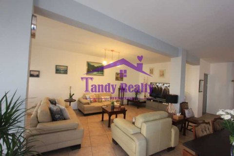 4 bedrooms Apartment in Larnaca, Cyprus No. 104043 11