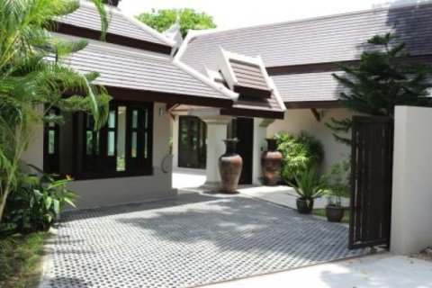 3 bedrooms Villa in Surat Thani, Thailand No. 95928 8