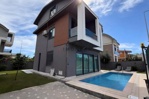 3 bedrooms Villa in Antalya, Turkey No. 129402