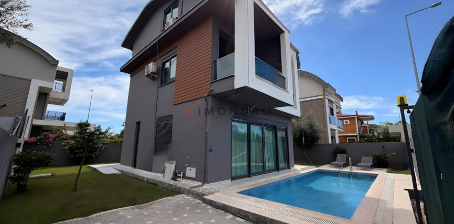 3 bedrooms Villa in Antalya, Turkey No. 129402