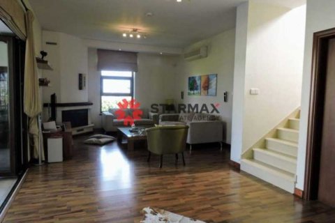 4 bedrooms House in Aradippou, Cyprus No. 82756 2