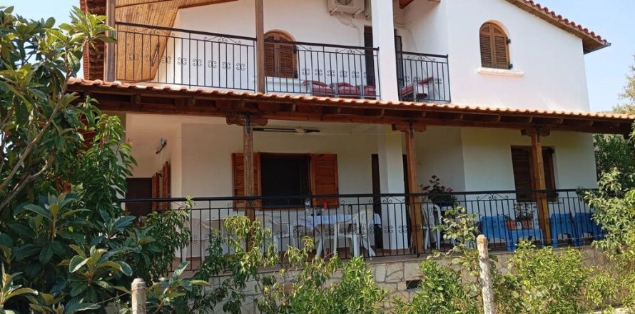 4 bedrooms House in Chalkidiki, Greece No. 108225