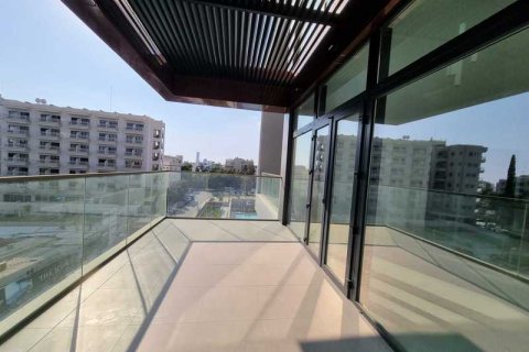 2 bedrooms Penthouse in Germasogeia, Cyprus No. 40829 2