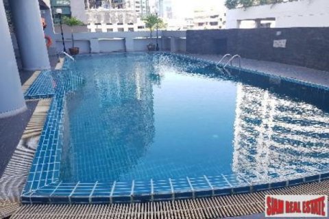 2 bedrooms Apartment in Bangkok, Thailand No. 95791 1