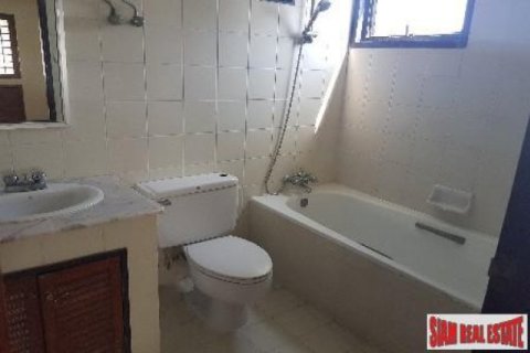 2 bedrooms Apartment in Bangkok, Thailand No. 95791 3