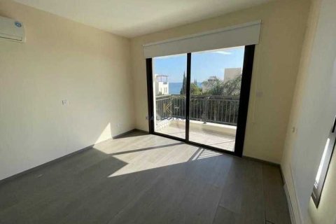 4 bedrooms House in Agios Theodoros, Cyprus No. 29302 7