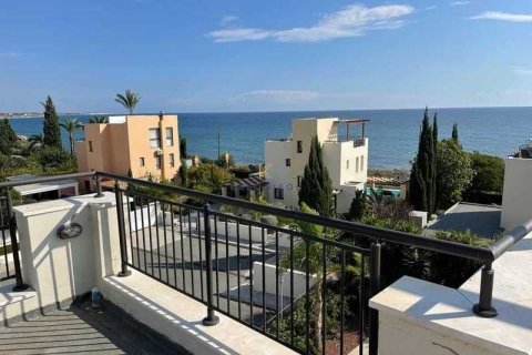 4 bedrooms House in Agios Theodoros, Cyprus No. 29302 12