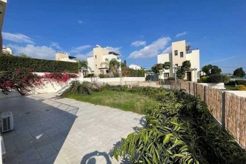 4 bedrooms House in Agios Theodoros, Cyprus No. 29302 14