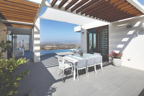 3 bedrooms Villa in Paphos, Cyprus No. 37586 3