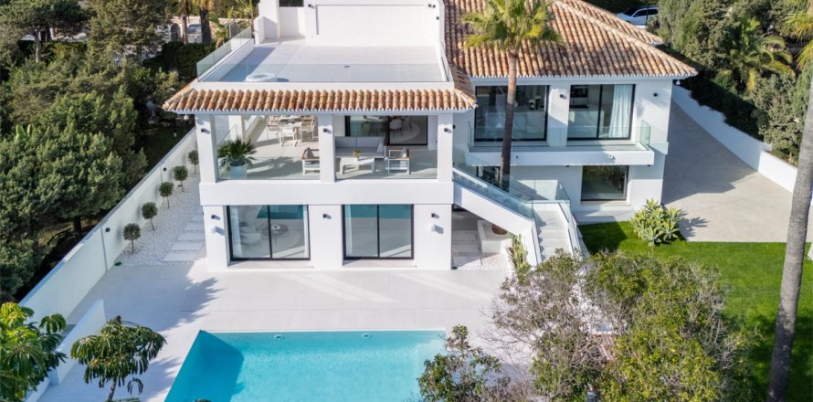 Дом с 4 спальнями в Марбелья, Испания №92305