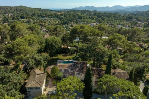 6 bedrooms Villa in Mougins, France No. 71815 16