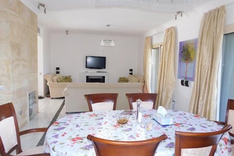 Studio Apartment in Limassol, Cyprus No. 105307 10