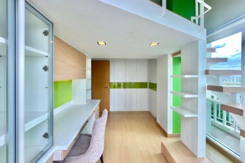 3 bedrooms Duplex in Bangkok, Thailand No. 96576 3