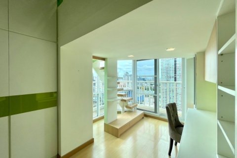 3 bedrooms Duplex in Bangkok, Thailand No. 96576 5