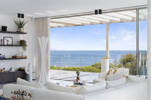 6 bedrooms House in Antibes, France No. 99779 5