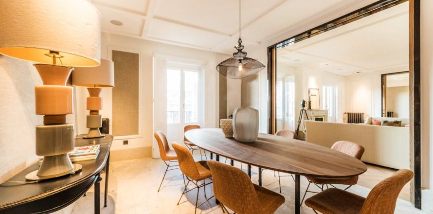 4 bedrooms Apartment in Thanh Son, Vietnam No. 26055