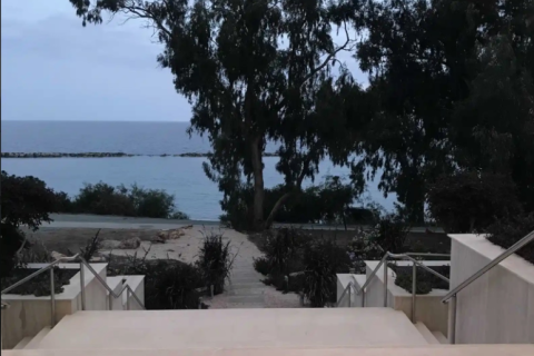 Квартира с 2 спальнями в Агиос Тихонас, Кипр №63645 10