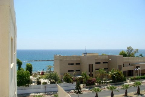 4 bedrooms Apartment in Limassol, Cyprus No. 105709 1