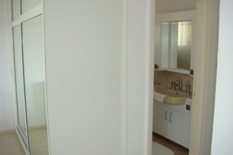 4 bedrooms Apartment in Limassol, Cyprus No. 105709 8