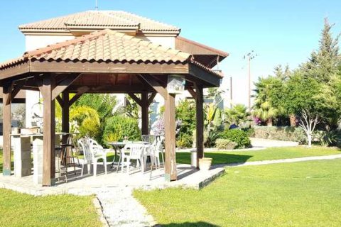 Вилла с 4 спальнями в Пареклисия, Кипр №84454 3