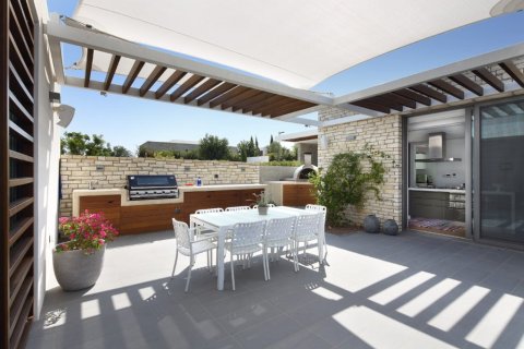 4 bedrooms Villa in Tsada, Cyprus No. 64806 7