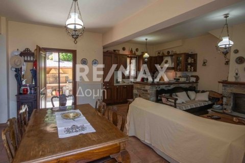 Дом с 4 спальнями в Магнисия, Греция №28006 12