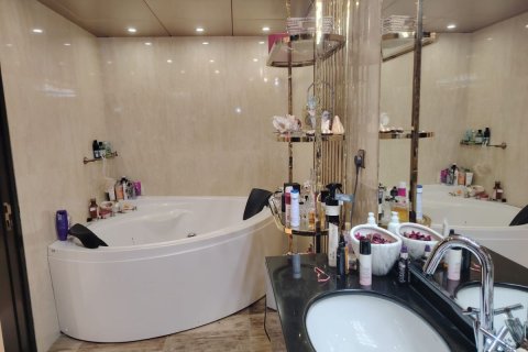 5 bedrooms Penthouse in Al Tebin Al Shaabiyya Housing, Vietnam No. 95228 28