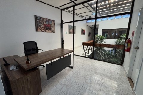 6 bedrooms Commercial property in Panama City, Panama No. 109752 13