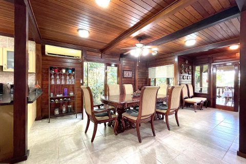 4 bedrooms House in El Arado, Panama No. 70601 3