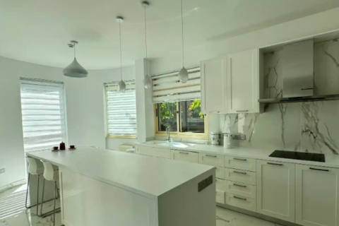 5 bedrooms Villa in Pyrgos, Cyprus No. 76556 9