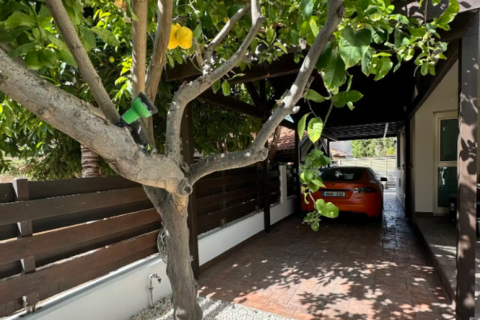 5 bedrooms Villa in Pyrgos, Cyprus No. 76556 3