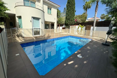 5 bedrooms Villa in Pyrgos, Cyprus No. 76556 1